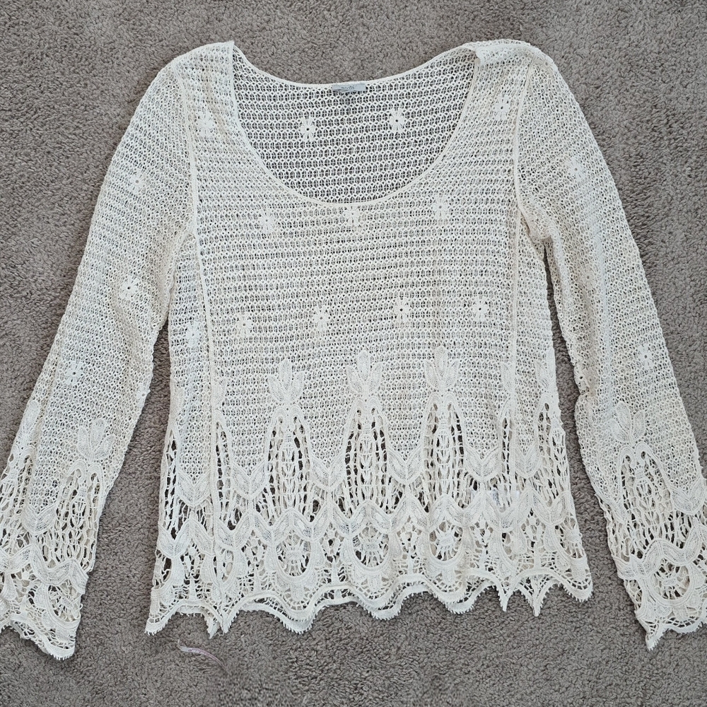 Anthropologie Ecote Lace Crochet Cover Up Top Scalloped Hem XS S Long Sleeve